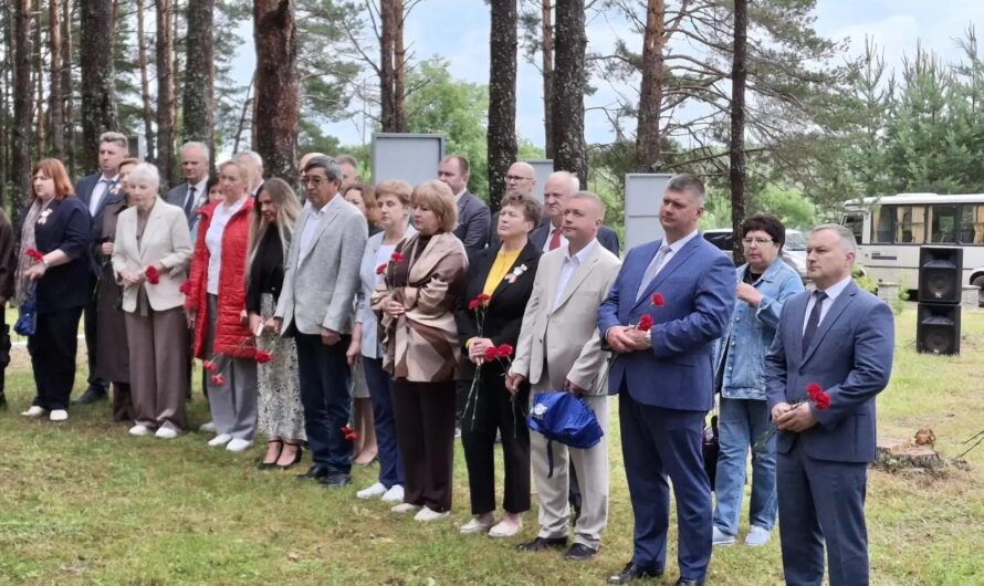 Визит в мемориальный комплекс «Пантеон памяти»