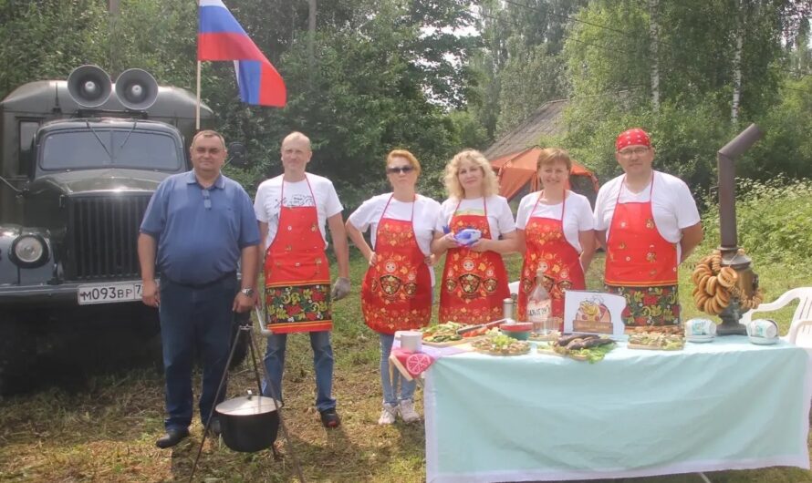 В Демянском округе прошел профсоюзный фестиваль «Никольская уха»