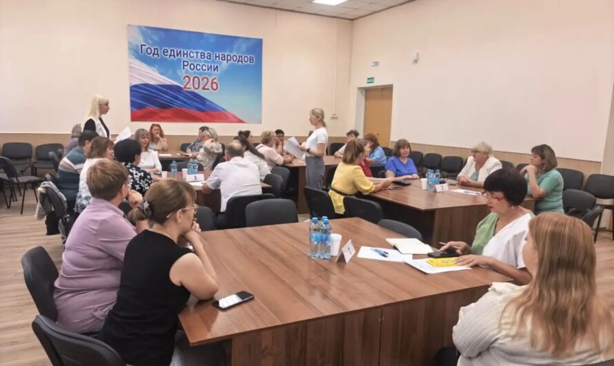 Как в Солецком округе развивают социальное партнерство и защищают права трудящихся