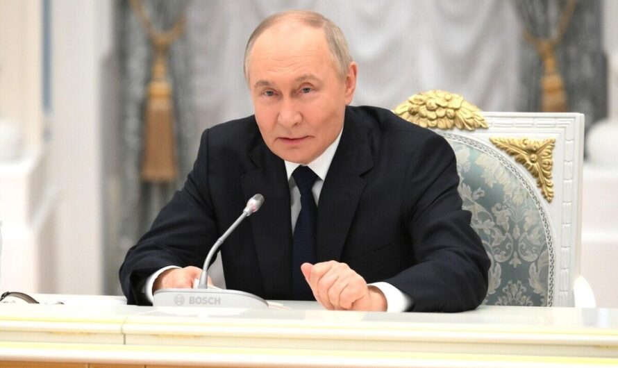 День рождение лидера нашей страны — Президента России Владимира Владимировича Путина!